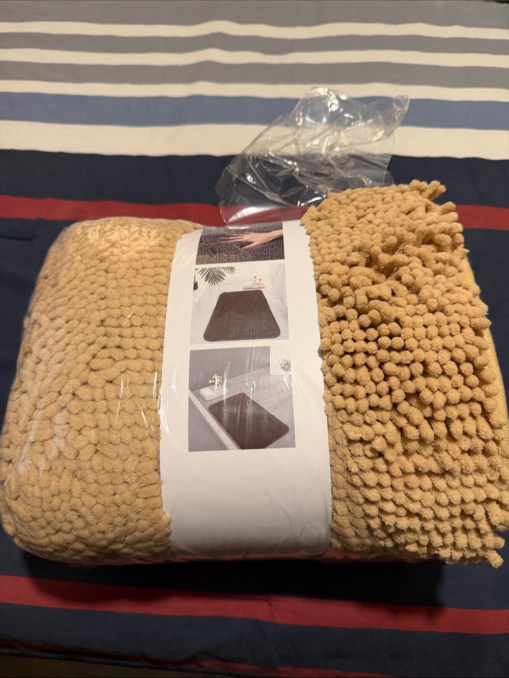 Beige Chenille Textured Bath Mats